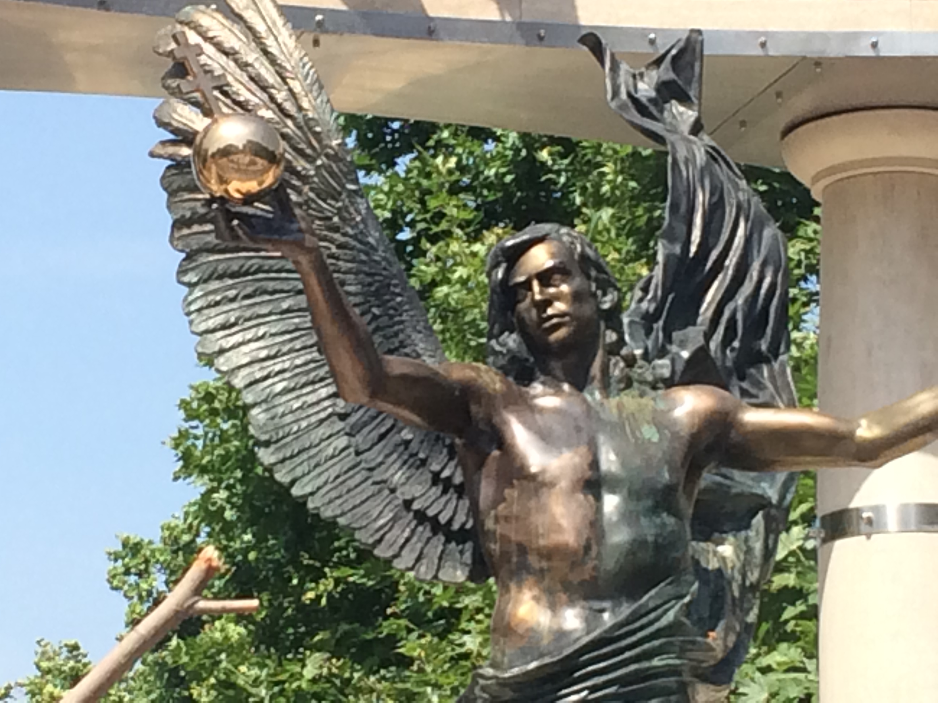 Illustration for article titled Szarul vette le a náci sas a labdát, azért nem lett gól