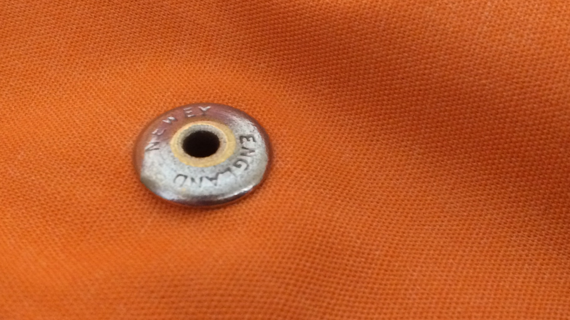 Illustration for article titled 42 év, ugyanaz a kabát