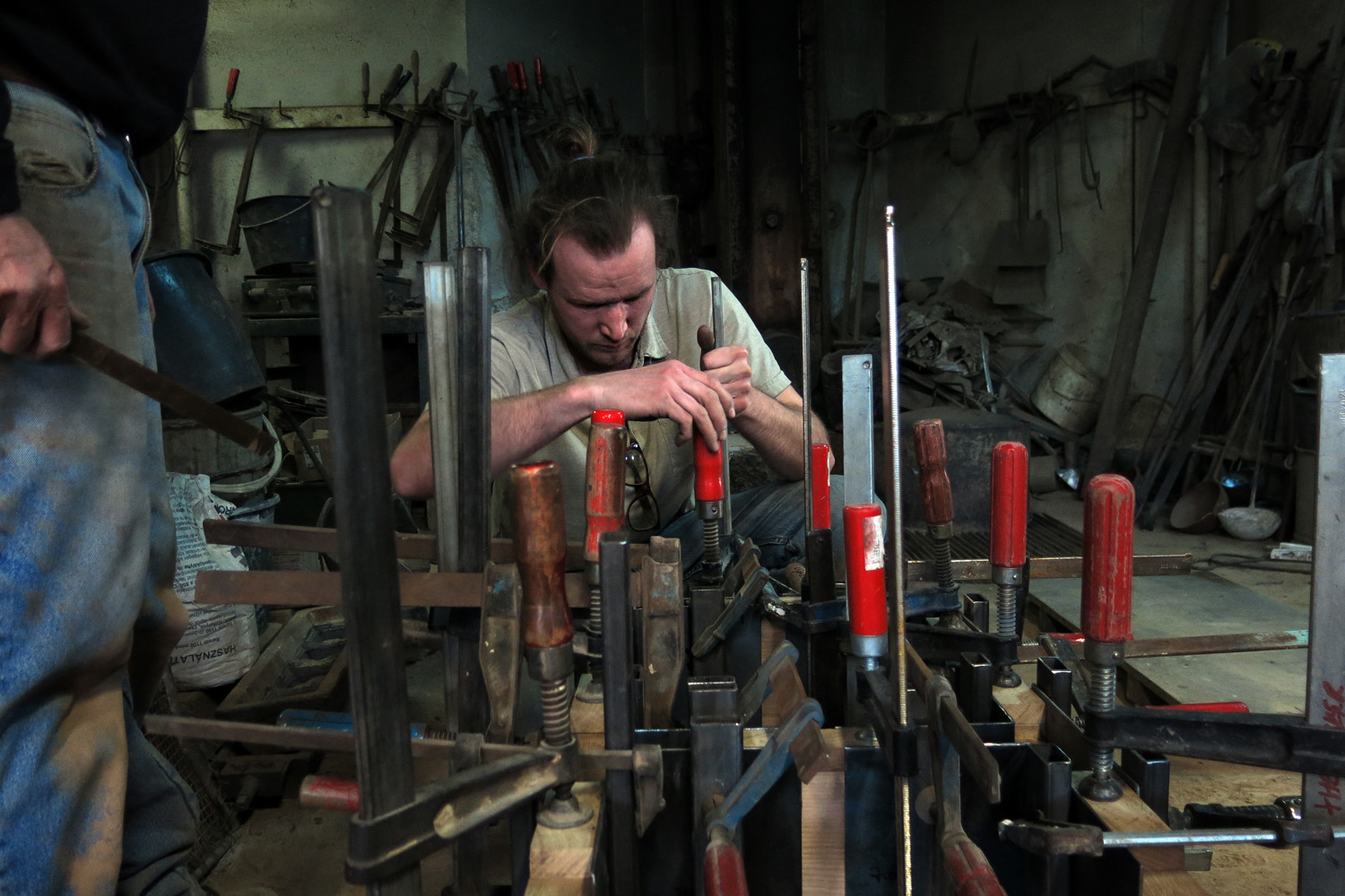 Illustration for article titled Fém a fán: Milánóba mennek a világszínvonalú magyar dizájnbútorok