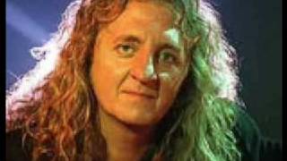 Vitán felül ez a legjobb cikk arról, hogy Zámbó Jimmy díszpolgár lett