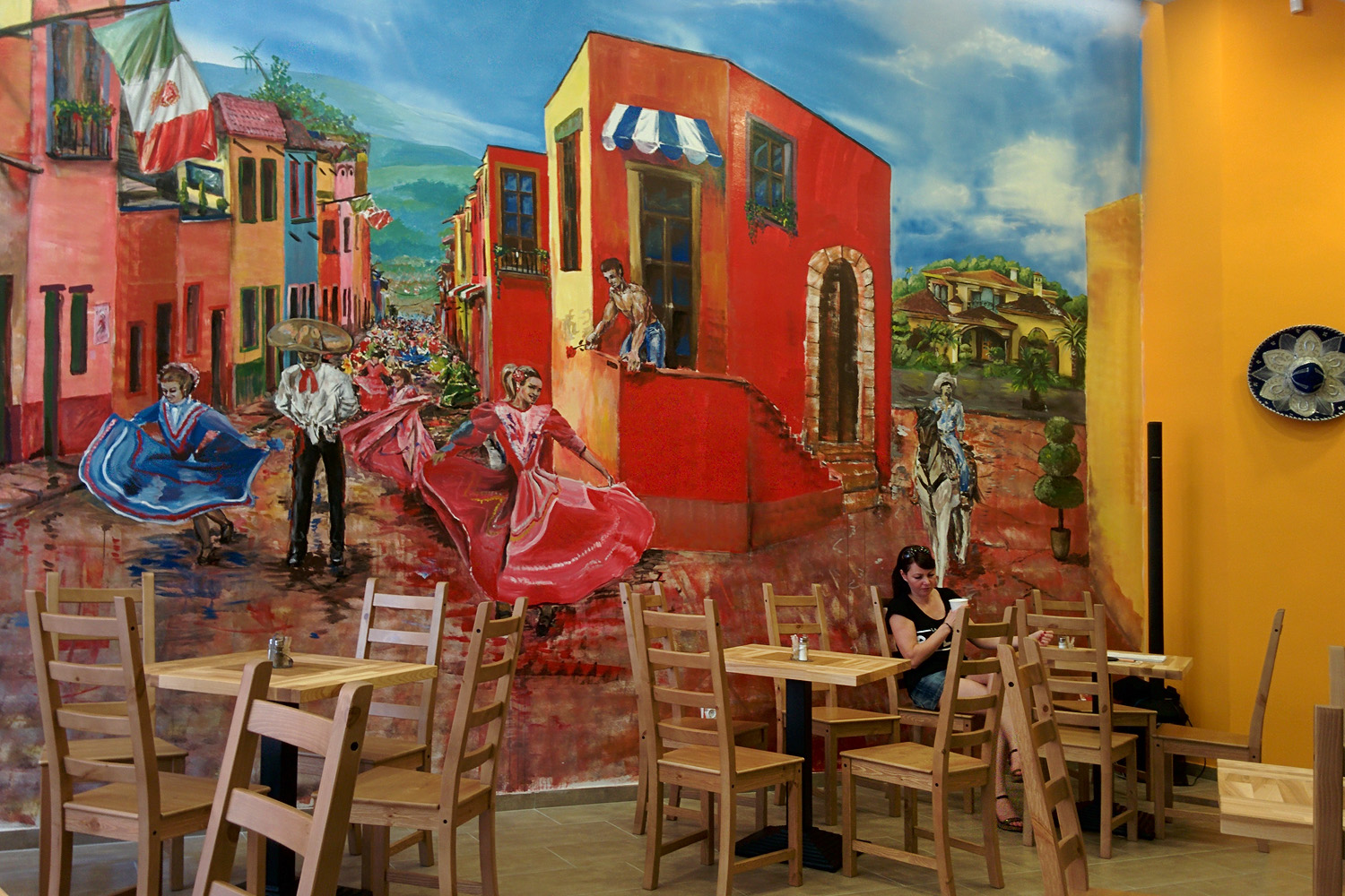 Illustration for article titled Itt az első budapesti falfestmény egy vért hugyozó mexikóiról