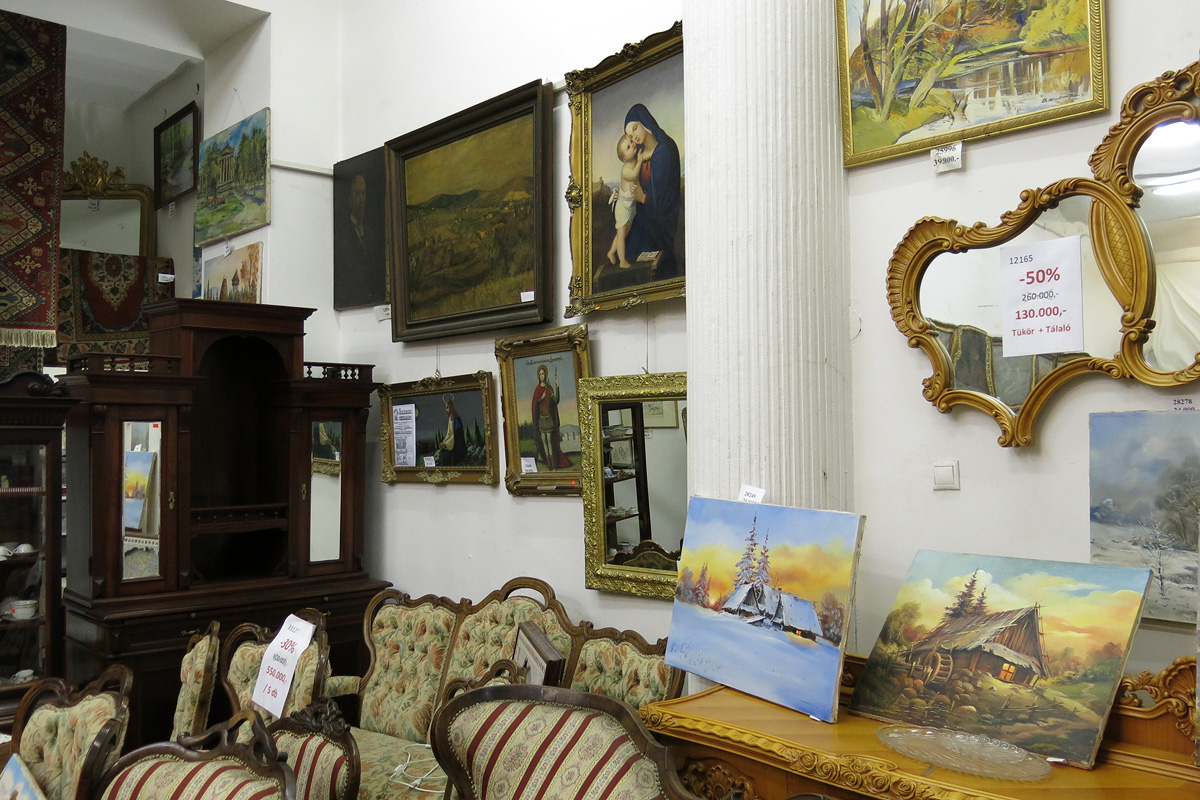 Illustration for article titled Na, pont ilyennek képzelted a Vámház körút 9-et?