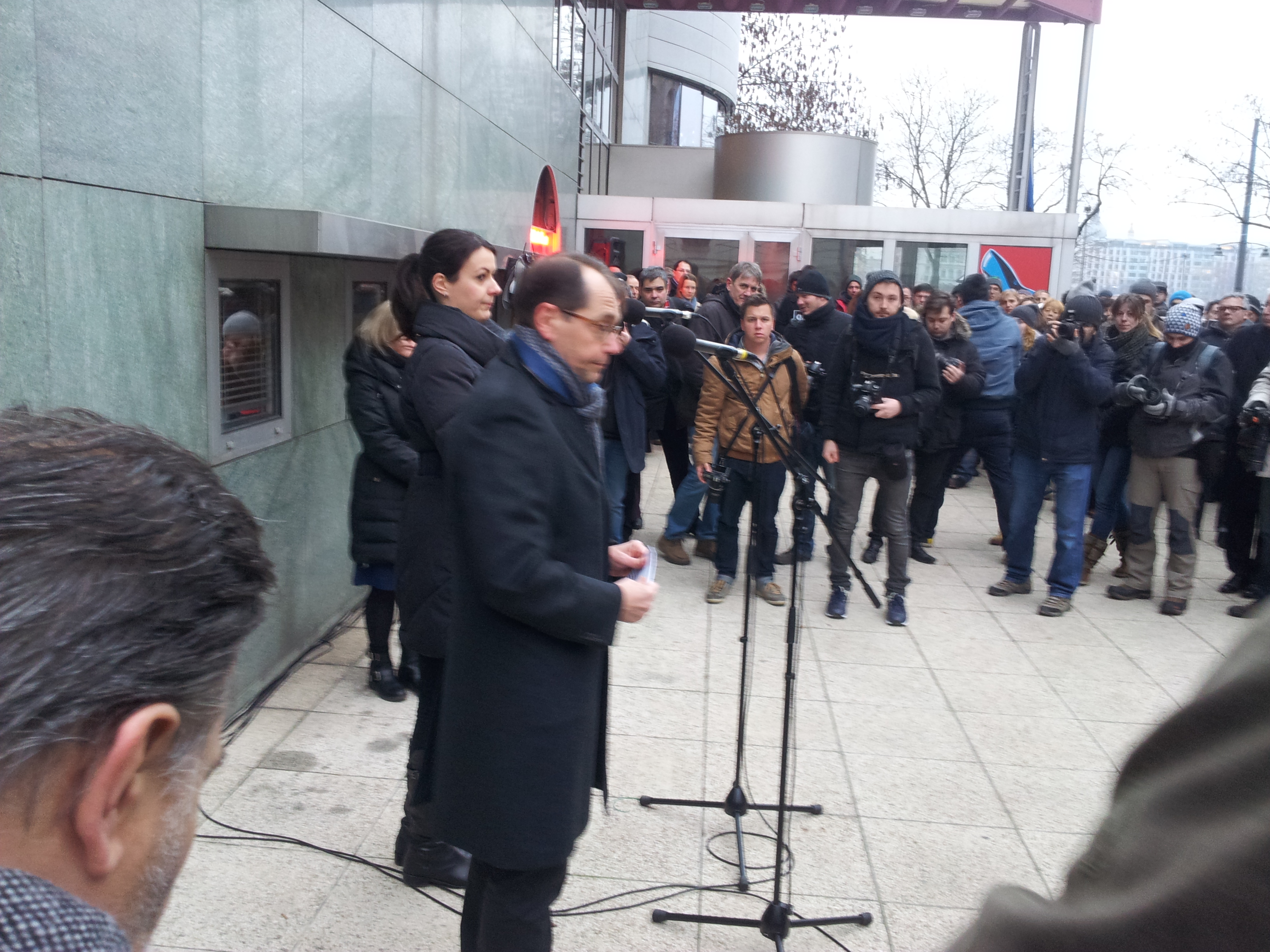 Charlie vagyok. Je suis Charlie