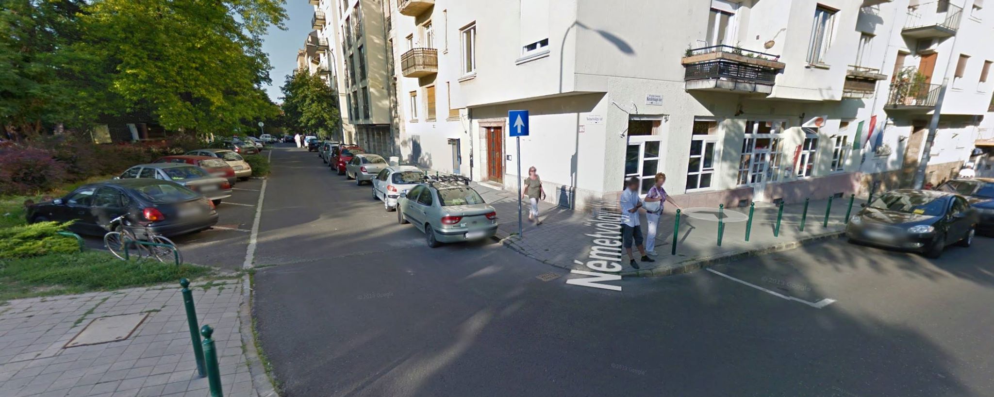 Illustration for article titled Demszky: Rajtakaptak, nagyon kellemetlen!