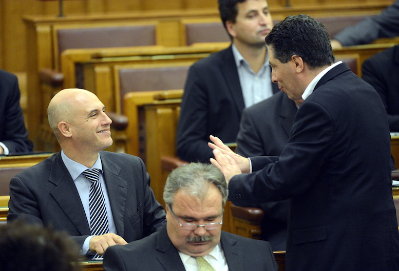 Megjött a hangja az úgynevezett ellenzéknek is