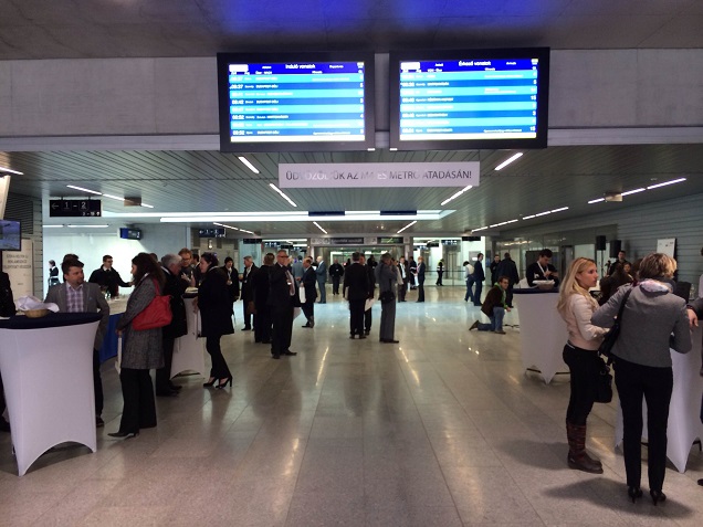 Dúró Dóra már zakatolna