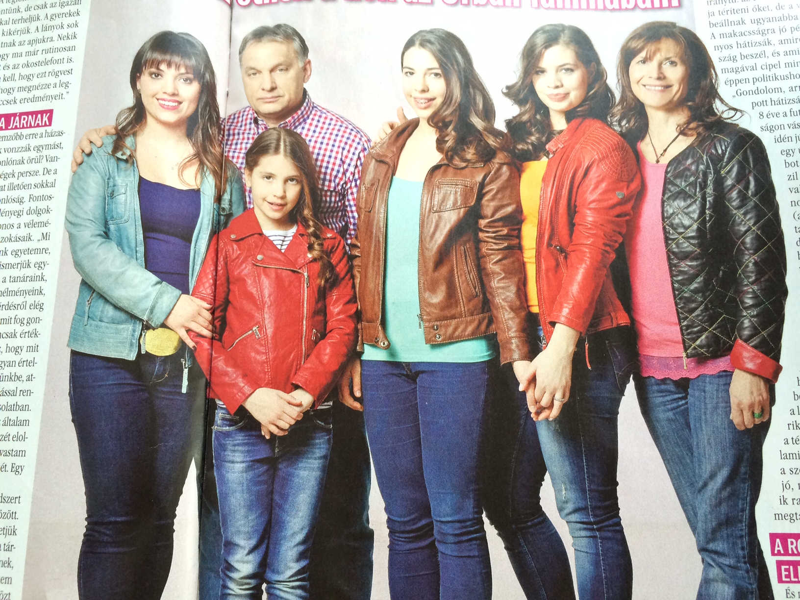 Illustration for article titled Orbán Viktornak a felesége kivasalja a Nemzeti Sportot reggelire