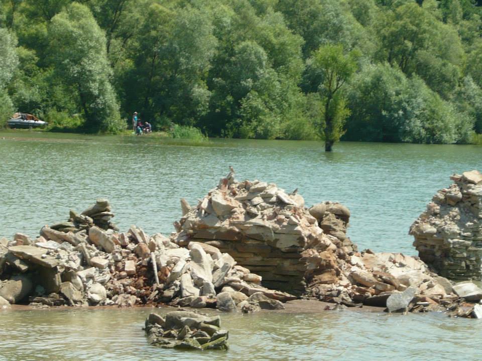 Illustration for article titled Na tessék, megint egy templomos kontent, de ez nagyon szomorú