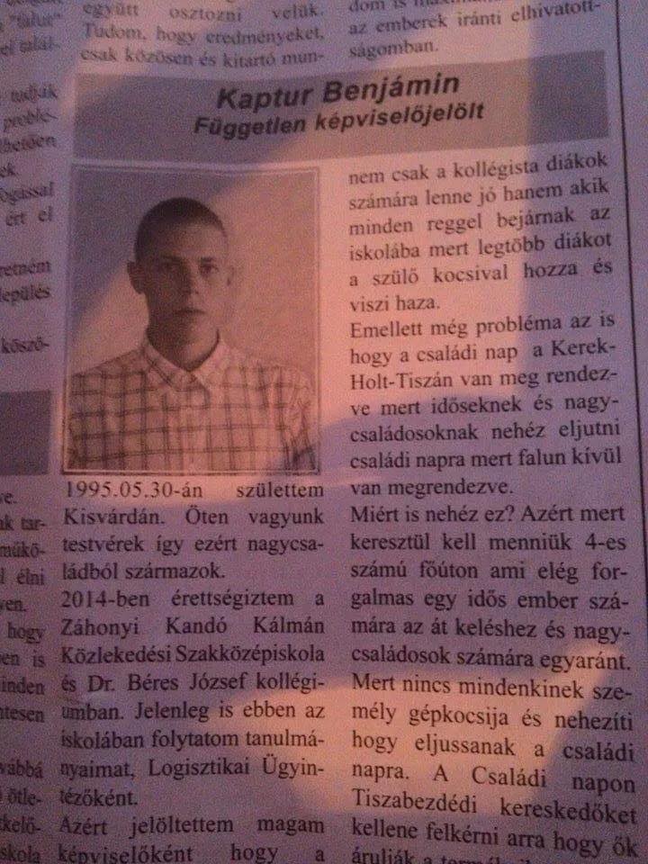 Egy idős embernek nem könnyű átkelnie a 4-es főúton, mert forgalmas