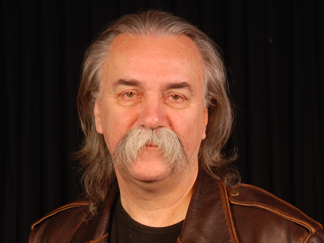 Schuster Lóránt szívét P. Mobillal nyugtatták meg műtét közben