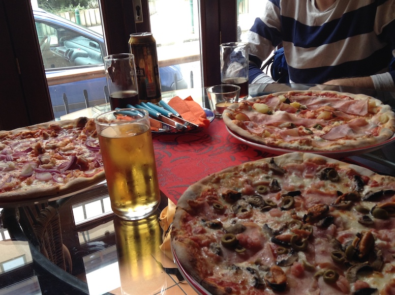 DJ Sterbinszky úgy megpakolt, hogy mozdulni sem tudtam