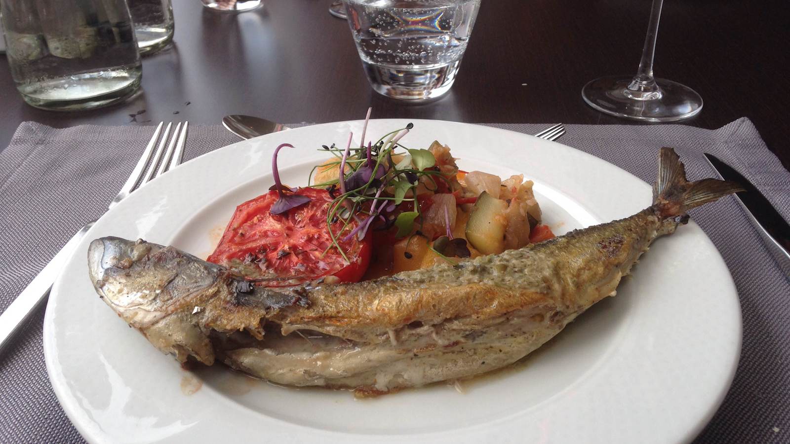 Illustration for article titled A legjobb vasárnapi ebéd a városban – Paris Budapest