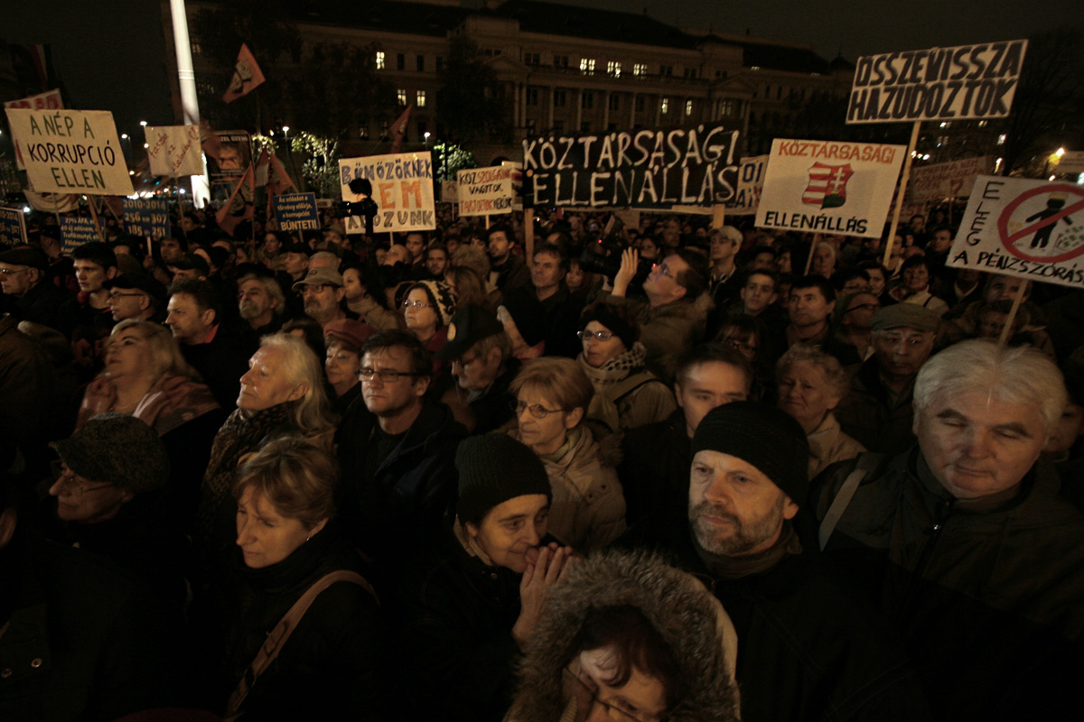 Illustration for article titled Nem a Várba fogsz költözni, hanem a börtönbe!