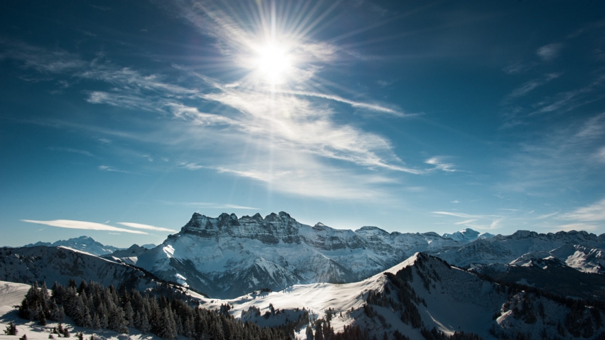 Óriás feje, nap kapuja, gyémánthó