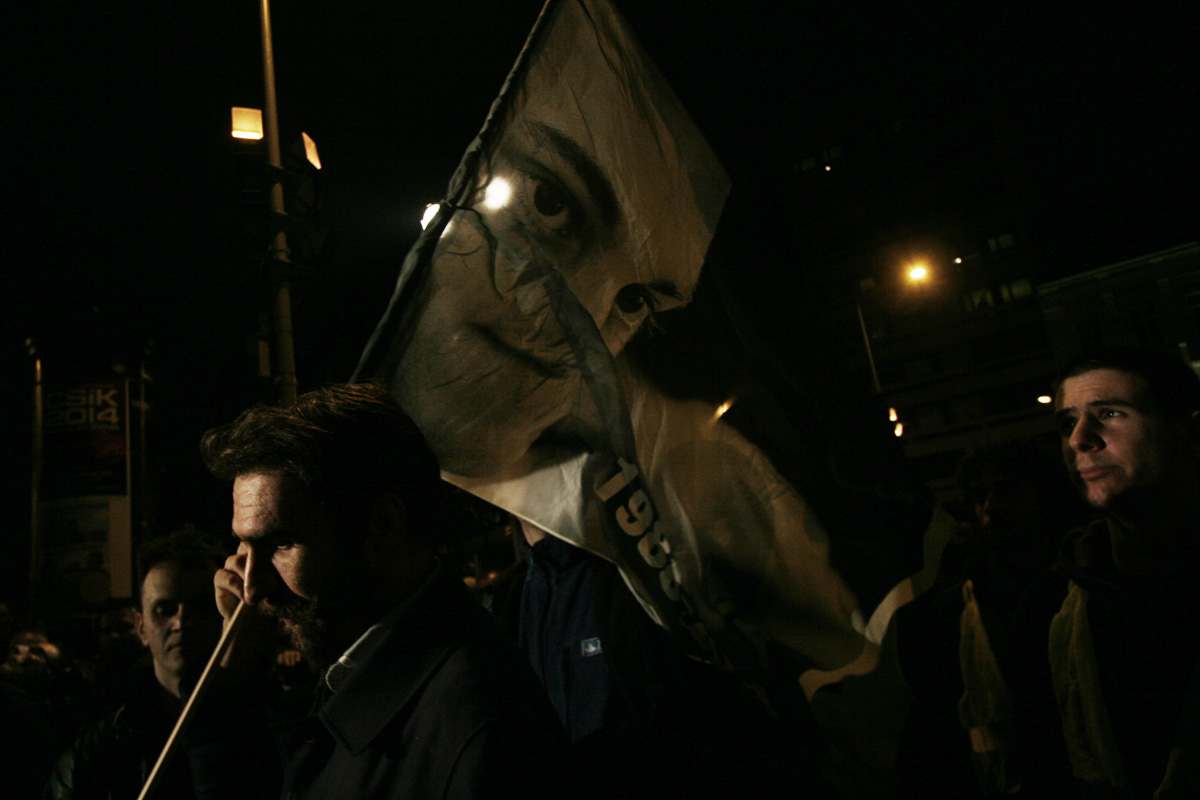 Illustration for article titled Tömegek követelték a Vida Ildikó és Orbán Viktor lemondását