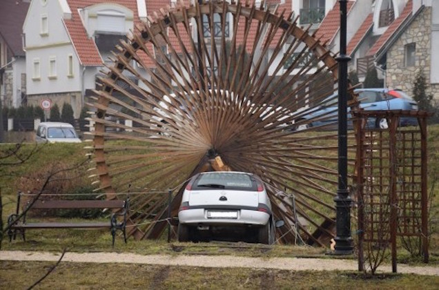 Öngyilkos merénylő tarolta le az ártatlan malomkereket Csopakon