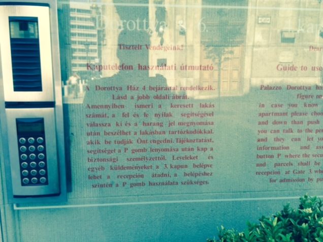 Megfenyegetett Habony Árpád ügyvédje