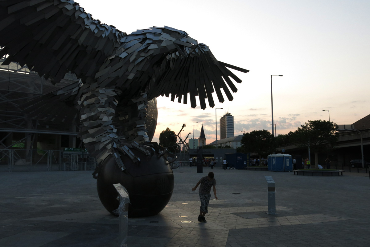 Illustration for article titled Mit gondoltok, az RTL Klub vagy a TV2 fog hirdetni a Fradi-stadionban?