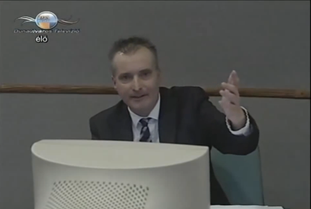 Na tessék, beesett megint egy ürülékes poszt