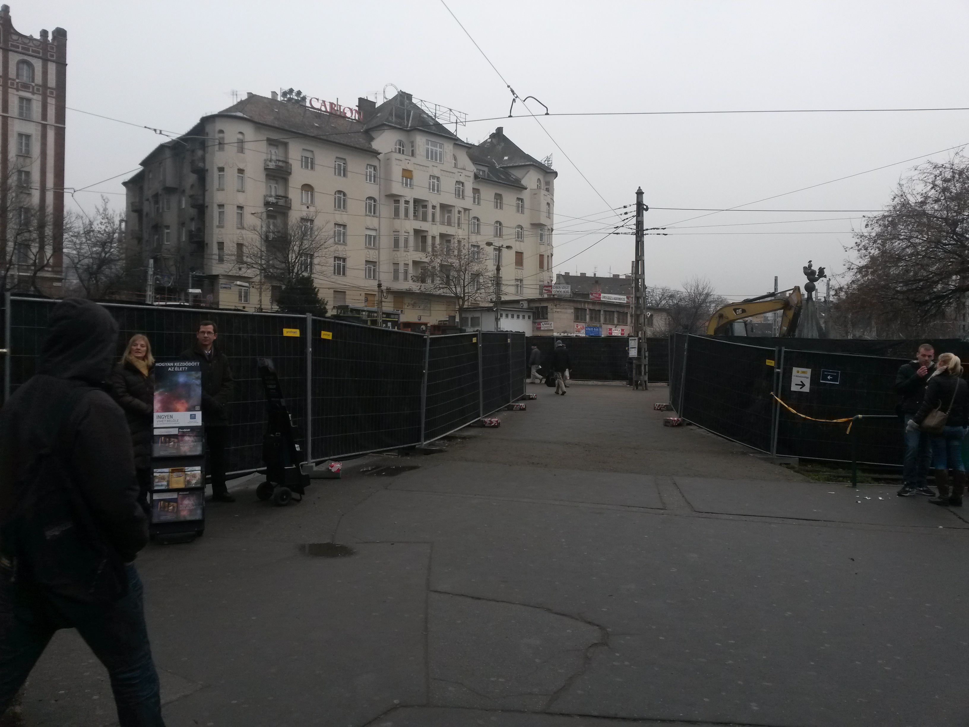 Illustration for article titled Így verik szét a Moszkva teret épp most