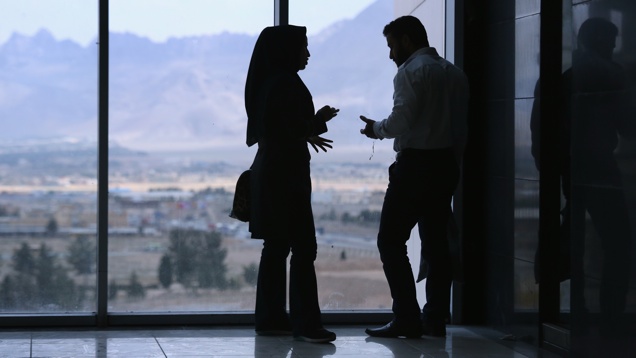 Az Ios 8 segít elrejtőzni a kémek és a hirdetők elől