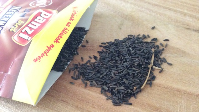 Illustration for article titled Négermagot szereztem a madaraimnak