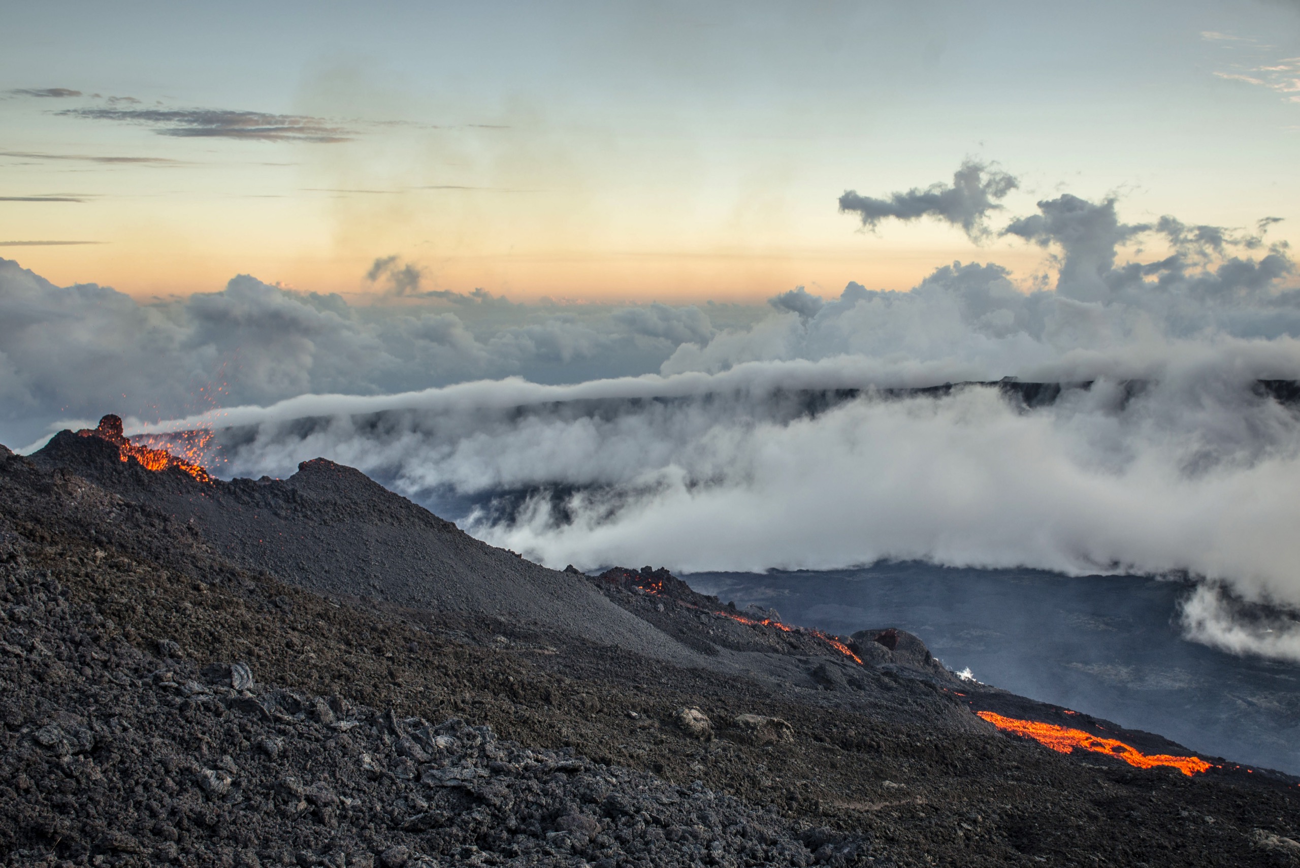 Illustration for article titled Minden csupa láva Franciaországban