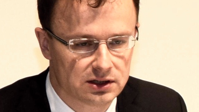 Nehéz kükümminiszternek lenni