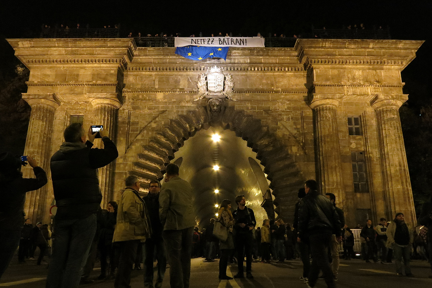 Illustration for article titled Hatalmassá dagadt a második netadóellenes tüntetés