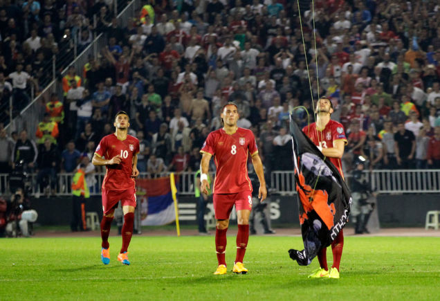 Salamoni döntést hozott az UEFA a félbeszakadt szerb-albán meccsről