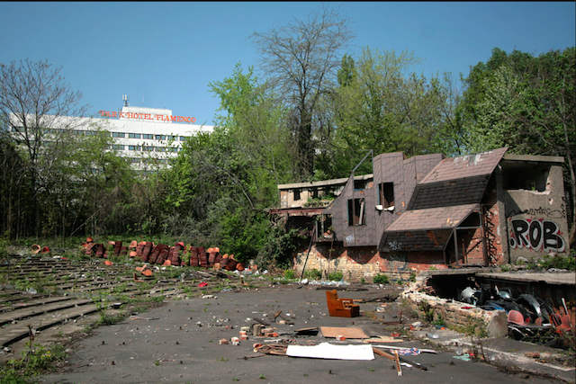 Illustration for article titled Akkora szabadtéri kocsma nyílik Budán, hogy megőrül tőle a környék