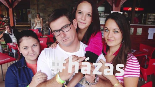 Kövér Lászlóval és Geszti Péterrel szeleteltek a fideszes fiatalok