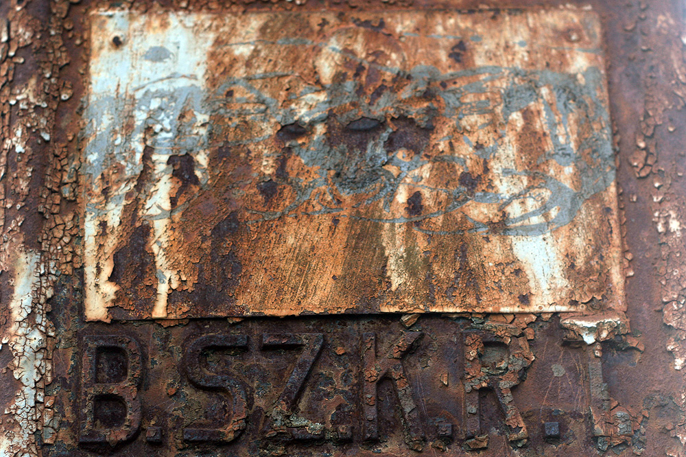 Illustration for article titled Ősöreg halálfej mered a trolizókra az Orczy téren