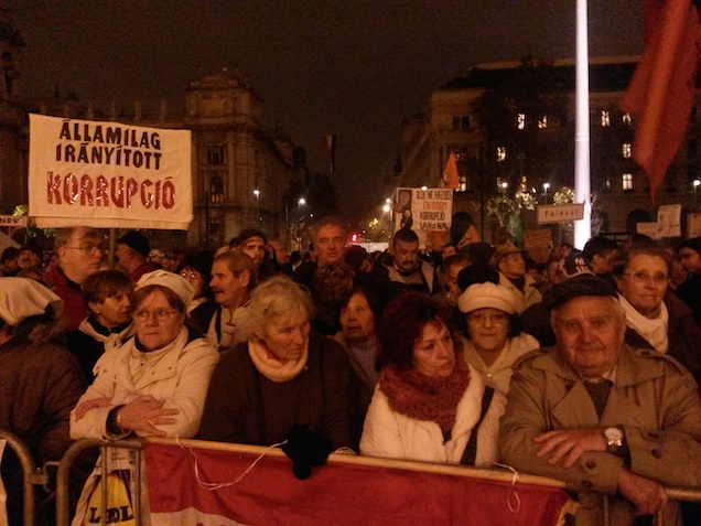 Illustration for article titled Nem tudunk annyi adót fizetni, amennyit loptok