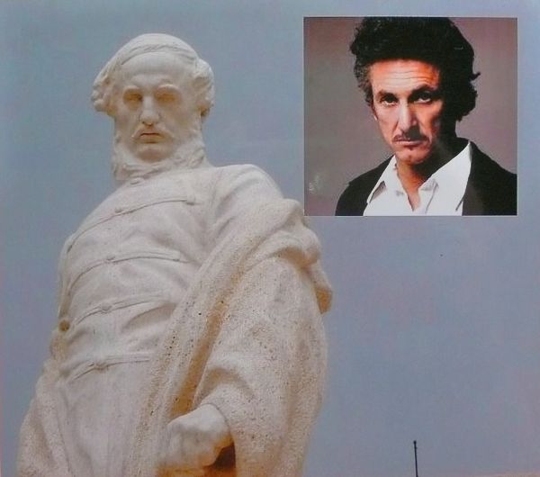 Illustration for article titled Sean Penn,Nofretete szobrok Budapesten?