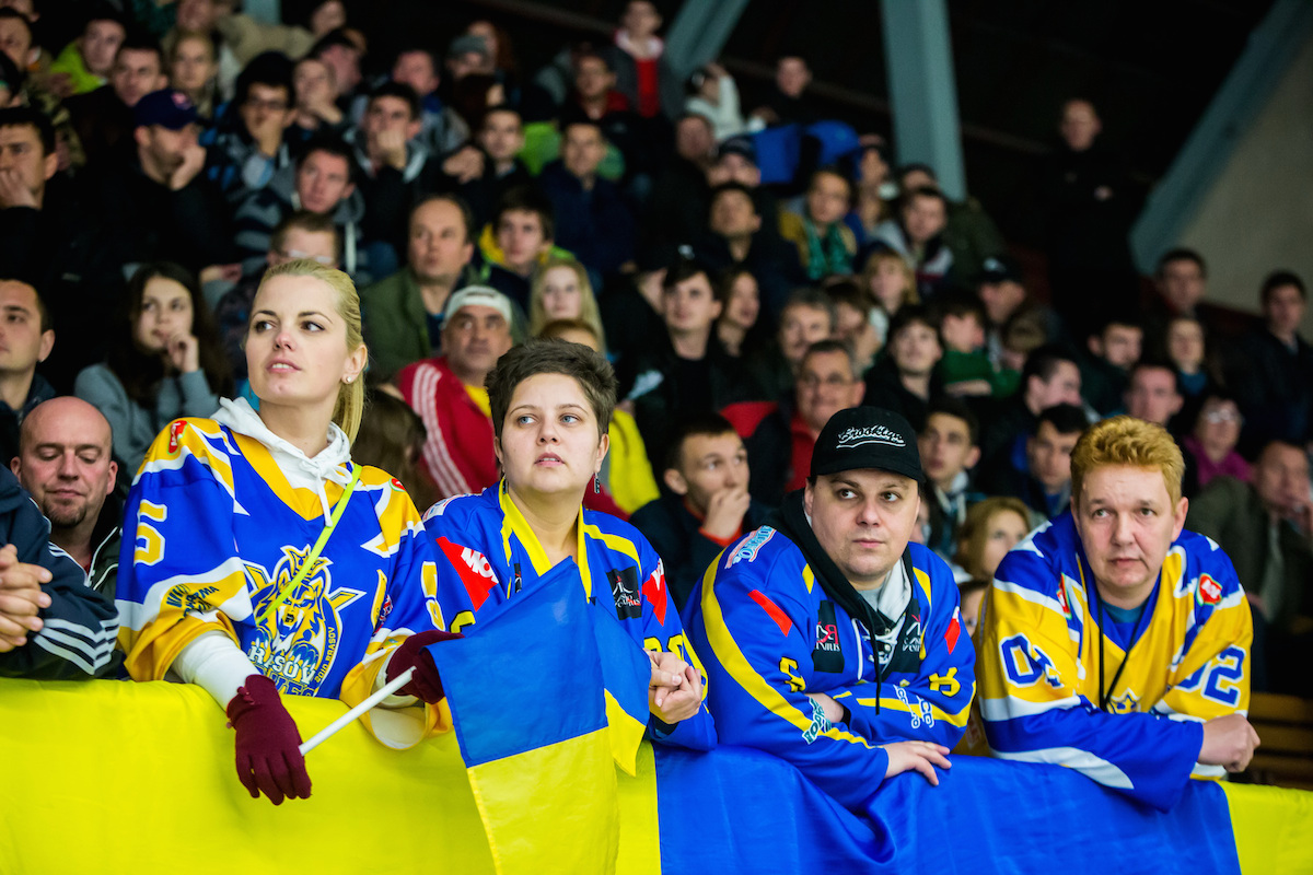 Illustration for article titled Ezek a kék-sárgák csak mentek, mint a meszes, és kinyírták a bulit