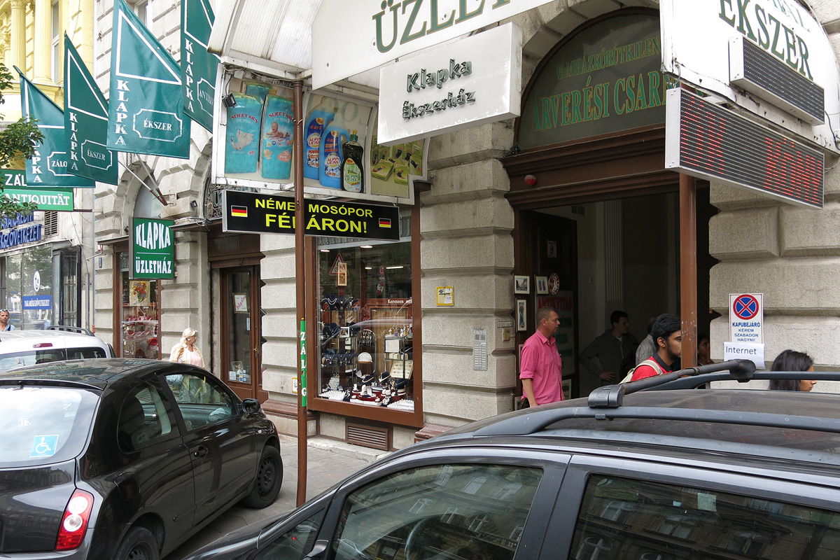 Illustration for article titled Na, pont ilyennek képzelted a Vámház körút 9-et?