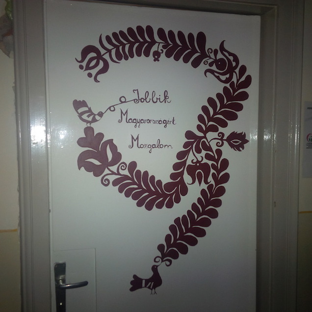 Hát lehet nem szeretni ezt a tündérbogár Jobbikot?