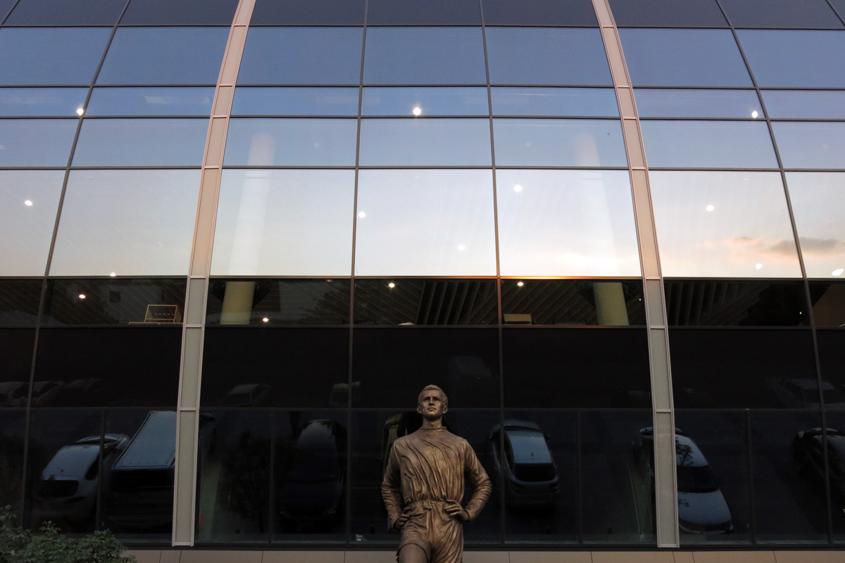 Illustration for article titled Mit gondoltok, az RTL Klub vagy a TV2 fog hirdetni a Fradi-stadionban?