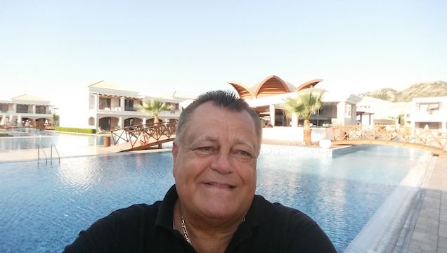 Széles Gábort nagyon felbosszantották a disznófülű indexesek