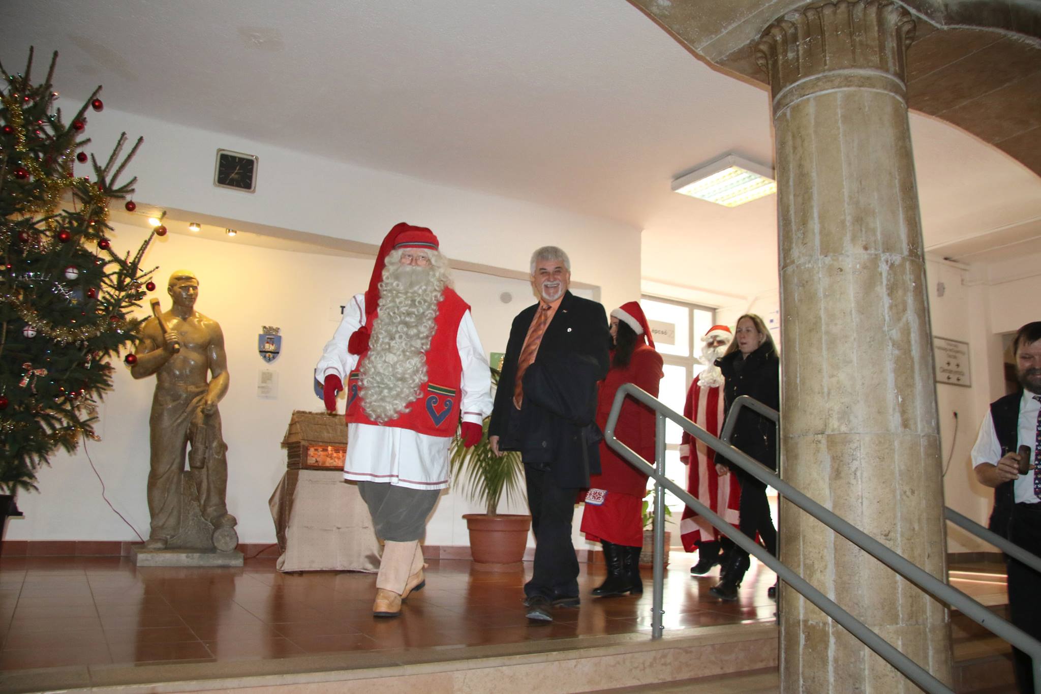 Joulupukki menni bányászváros. FRISSÍTVE!