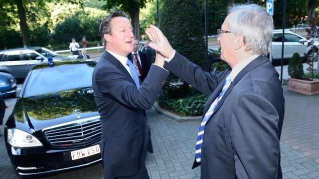 Orbán is le fog pacsizni Junckerrel?