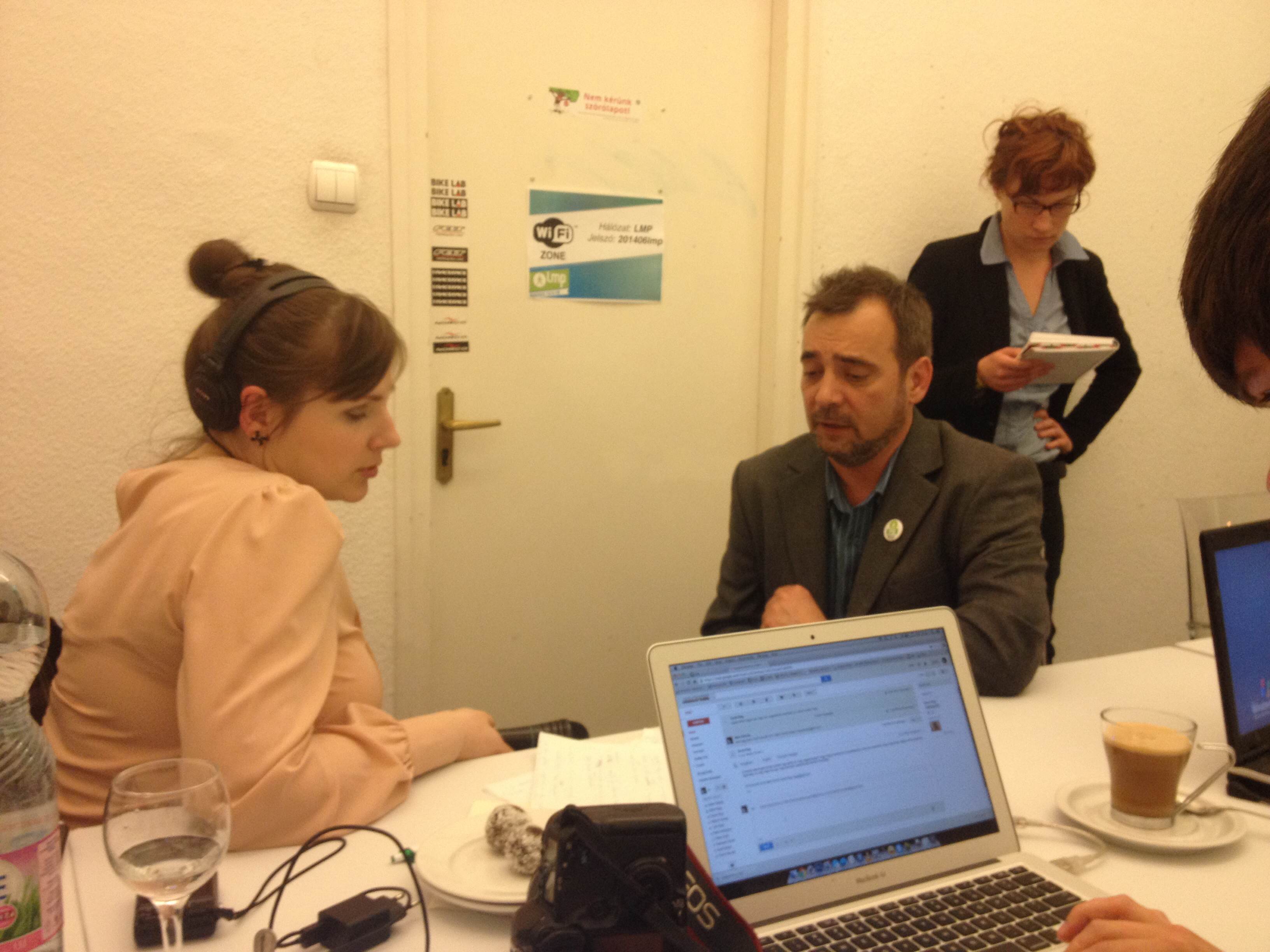 Illustration for article titled Billeg a Fidesz-kétharmad, bejut az LMP (percről percre)