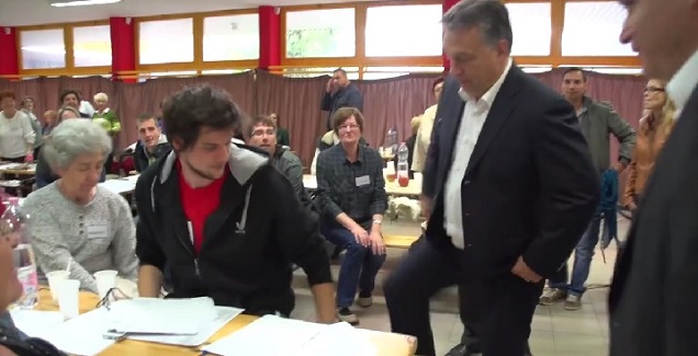 Mitől ilyen piros ez az ajtó?