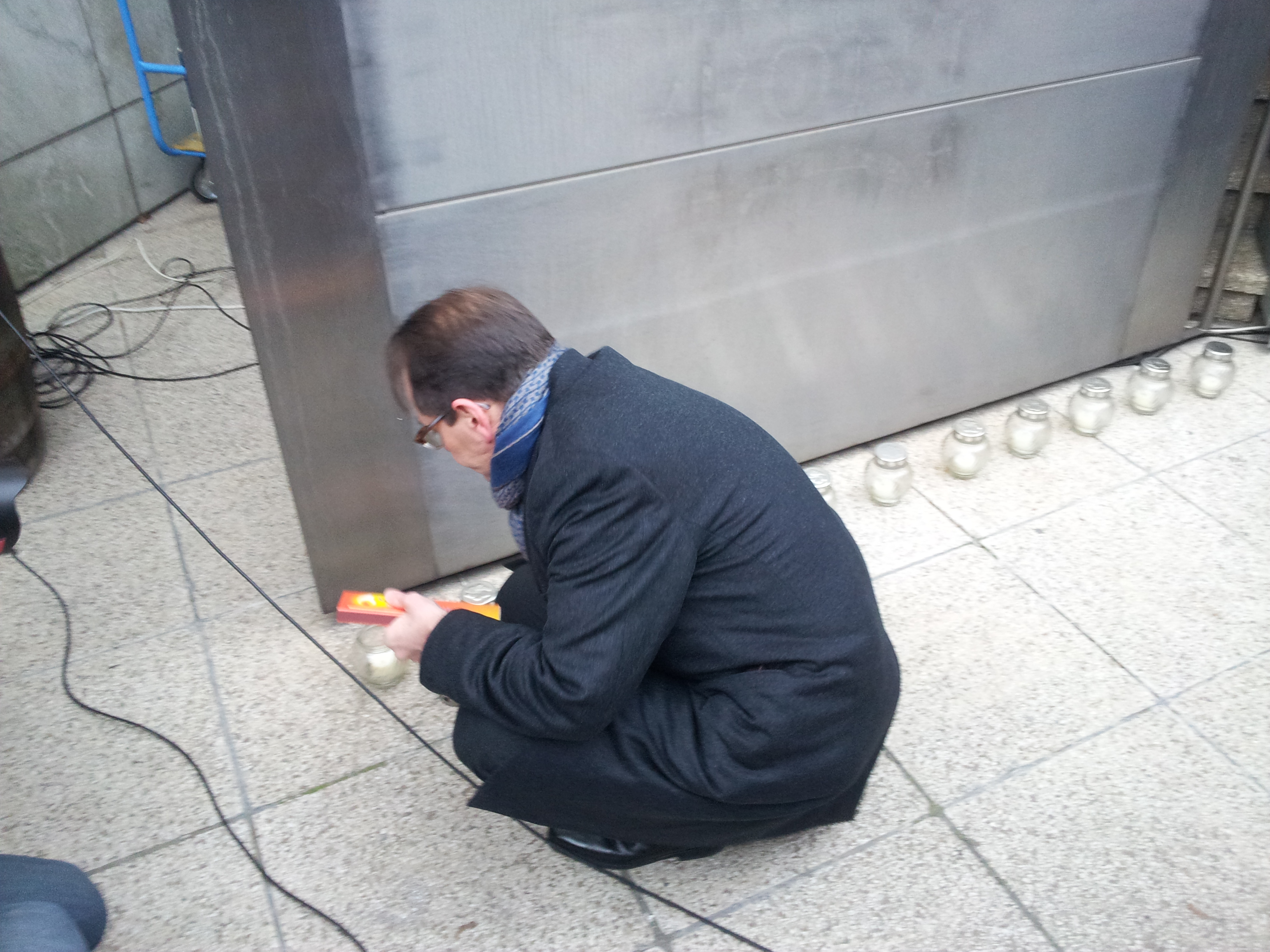 Illustration for article titled Charlie vagyok. Je suis Charlie