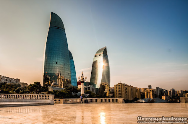 Illustration for article titled Mindegy, mi az, csak nagy legyen, nemzeti színű és világelső