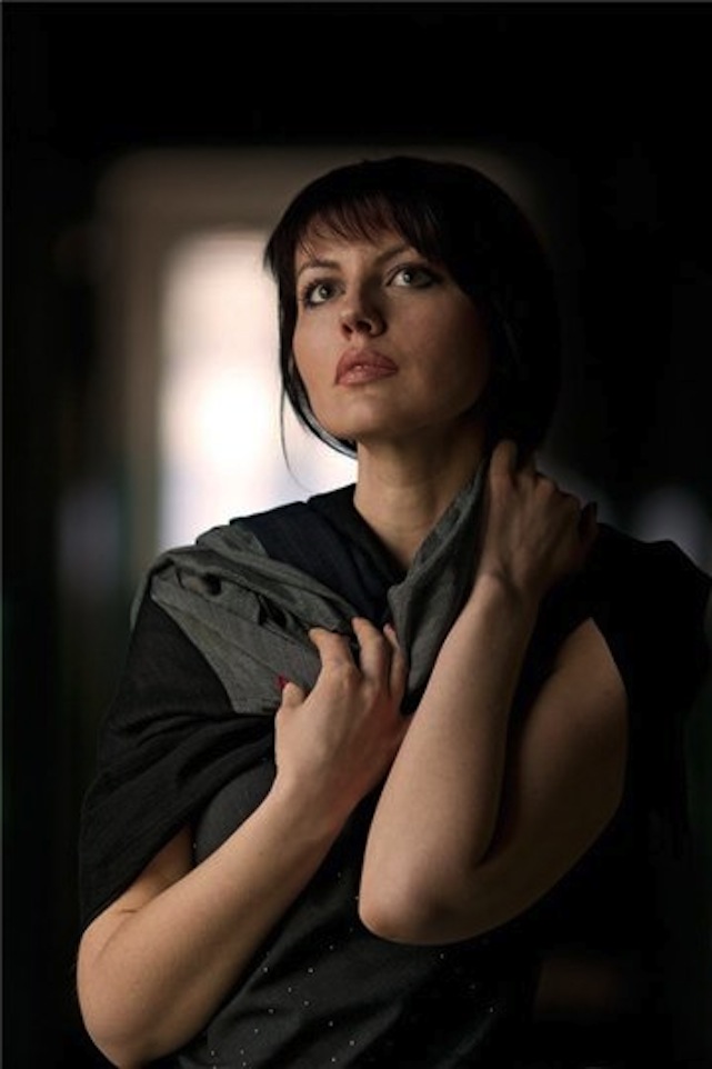 Illustration for article titled Két szuperszexi muff várja, hogy Putyin leigázza őket