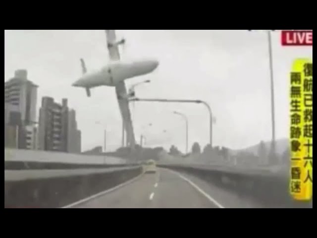 Így zuhant le a TransAsia ATR–72-ese Tajvanon