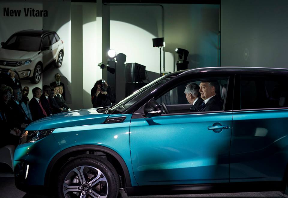 Orbán Viktor szívesen néz tükörbe