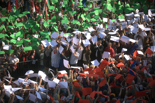 Na te szegény Magyarország, kicsit sem irigyellek